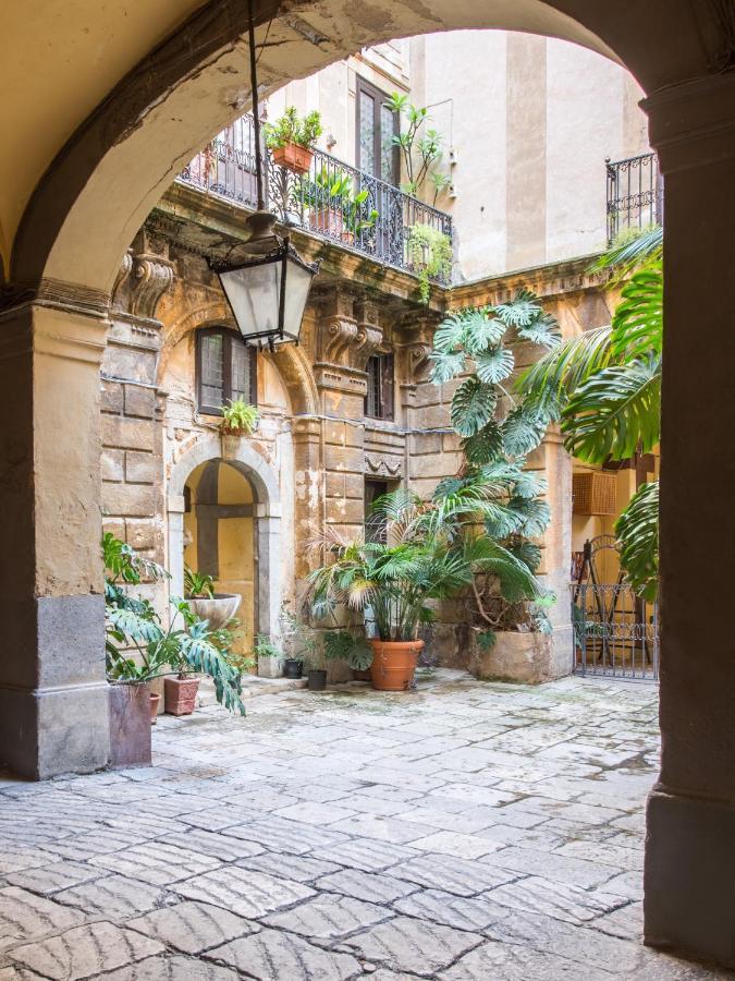 Lo Scrigno Di Ballaro' Palermo Exterior foto